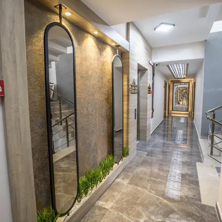 Elanis شقة فندقية 3*